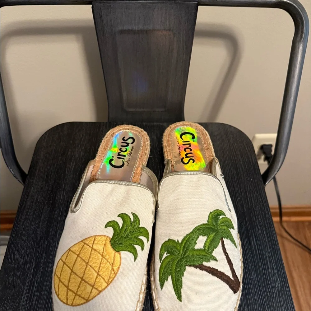 Circus by Sam Edelman,  Leanne Pineapple Espadrille Slides, Sz. 9